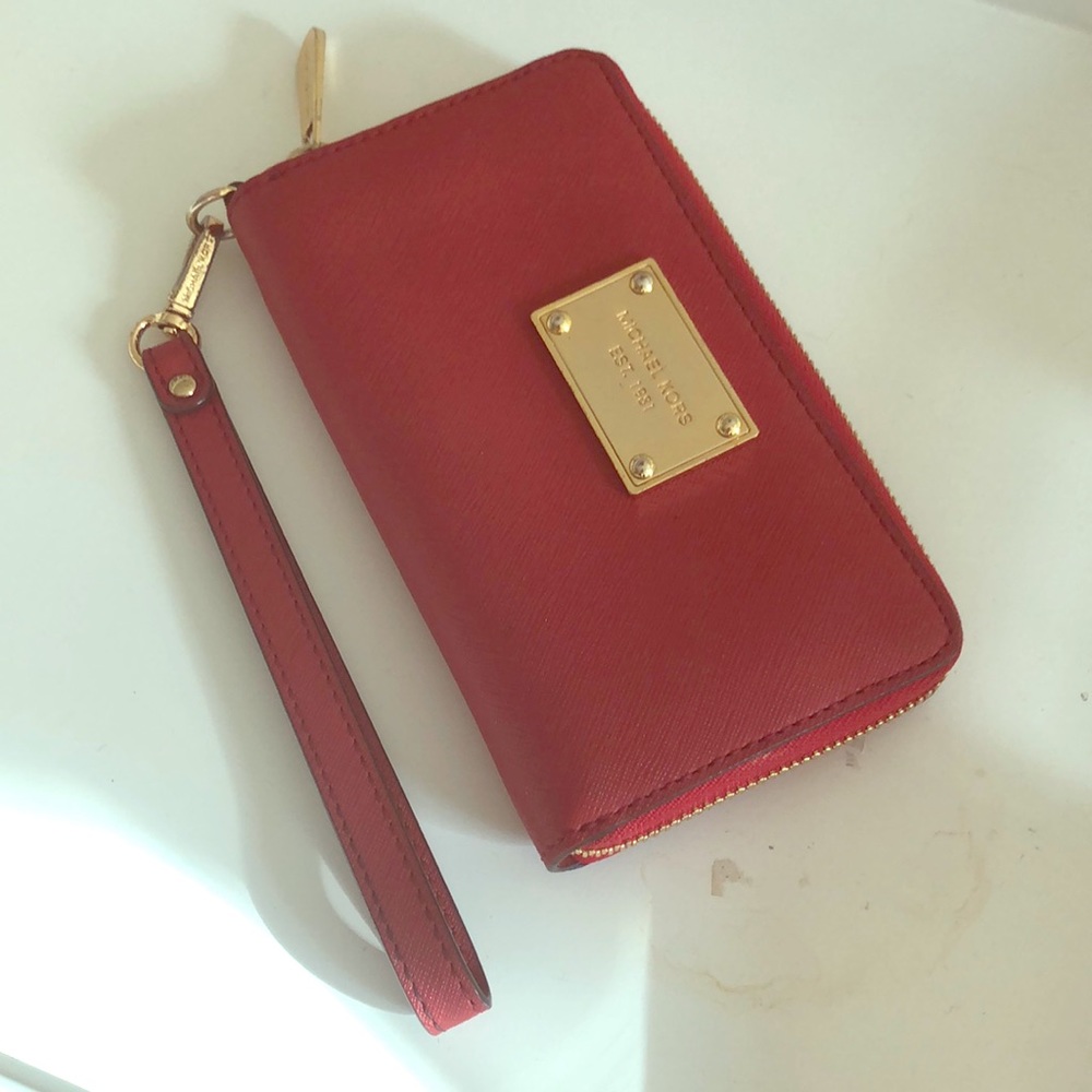 Red Michael Kors Wrislit